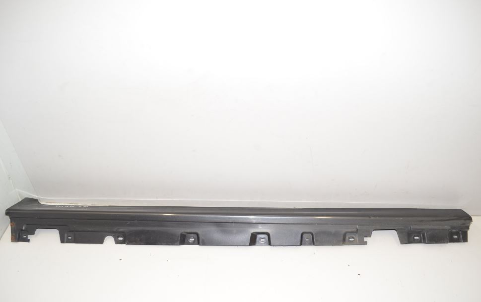 51777262664 BMW F10 Marşpiyel Kaplaması orj 7262664